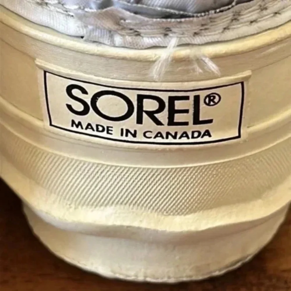 Sorel Snowlion Tall Winter Snow Boots Insulated White & Cream US Women's Size 6